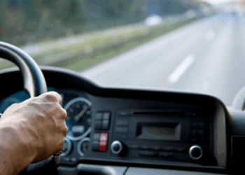 Verassend: zoveel verdient een vrachtwagenchauffeur in 2025