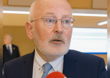 Zo simpel volgens Timmermans: dit moet er gebeuren met de AZC’s
