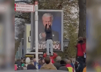 Chaos in Den Haag: tuig beklad verkiezingsposter van Wilders, maar alles is vastgelegd op beeld