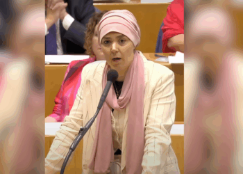 Esmah Lahlah (nummer 2 GL/PvdA) krijgt bakken kritiek na bizarre uitspraak: “Dit kan toch niet?!”