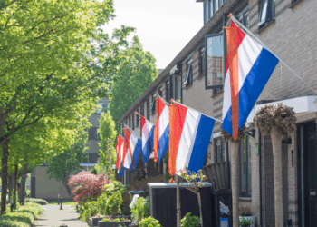 Gemeente verbiedt Nederlandse vlaggen: ophef en woede om opvallend besluit