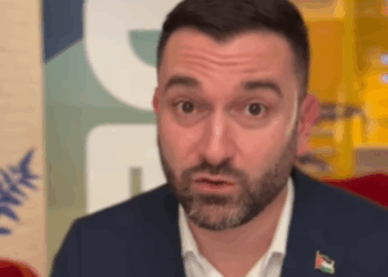 Grote ophef over dít plan van DENK-lijsttrekker Stephan van Baarle: “Laat mensen toch zelf kiezen!”