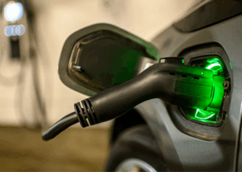 Dit onderzoek zet grote vraagtekens bij de betrouwbaarheid van nieuwe elektrische auto’s