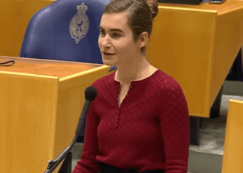 Lidewij de Vos komt op voor de boeren en dwingt antwoord af: “Waarom geen ja of nee?”