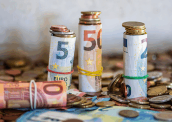 Zoveel geld krijgen oud-Kamerleden dankzij de wachtgeldregeling