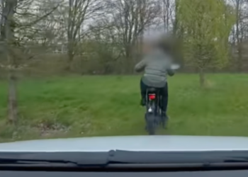 Dit gaat helemaal los in Schiedam politie grijpt hard in bij fatbike-achtervolging