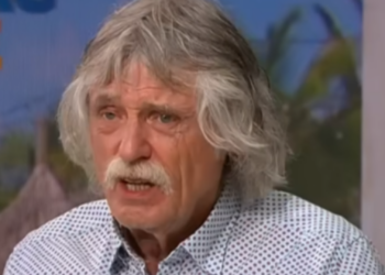 Johan Derksen woest om hogere verkeersboetes: “Dit loopt volledig uit de hand”
