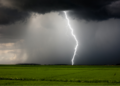 KNMI geeft code geel af: onweersbuien, hagel en windstoten verwacht in deze regio’s
