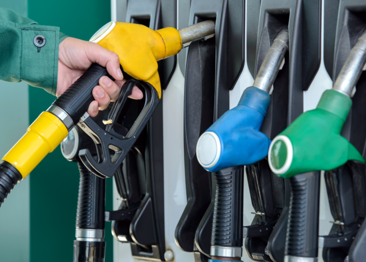 Goed nieuws voor automobilisten: benzine en diesel worden flink goedkoper