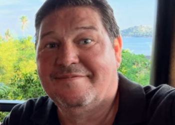 Nieuwe vakantiefoto van Martijn Krabbé maakt veel los: dit valt iedereen op