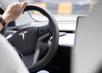 Trump fel over elektrische auto’s: opvallende uitspraken zorgen voor ophef