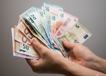 Nieuwe regels voor cashbetalingen: boven dit bedrag kun je niet meer contant afrekenen