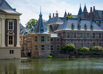 Onvrede over kabinet-Jetten groeit: vertrouwen in regering daalt voor Prinsjesdag